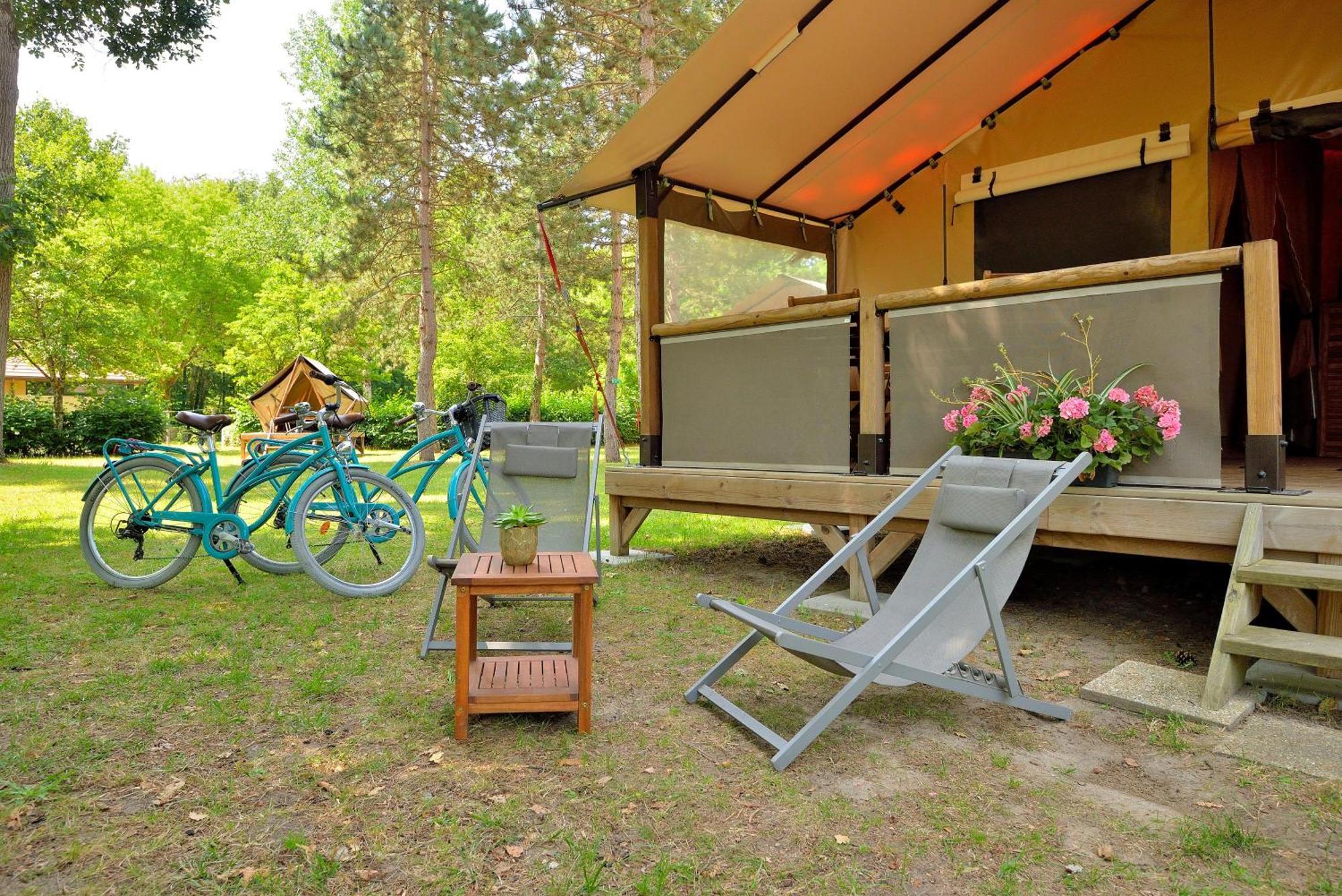 Camping Etang De La Vallee Combreux Quarto foto